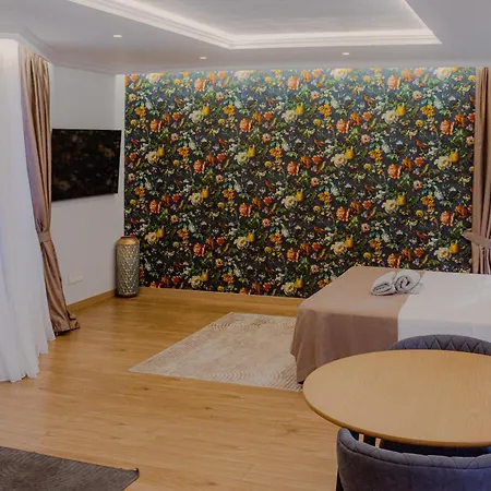 Miramar Boutique Adults Only Apartmán *