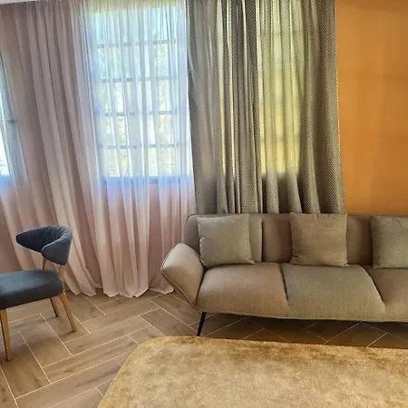 Miramar Boutique Adults Only Apartment